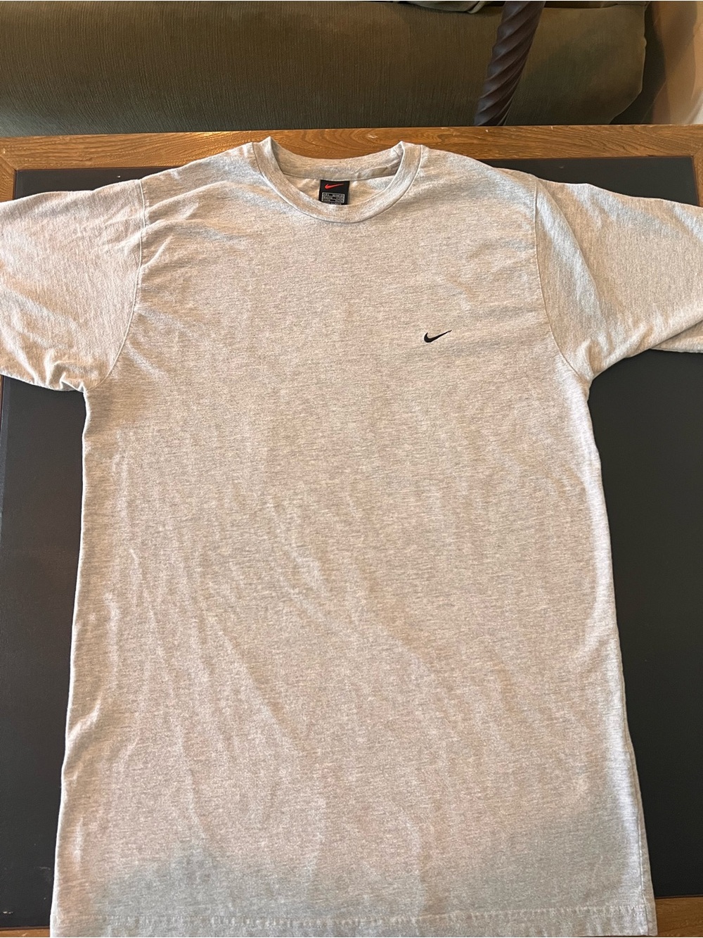 Nike Men's Gray Short-Sleeve Crewneck T-Shirt Large